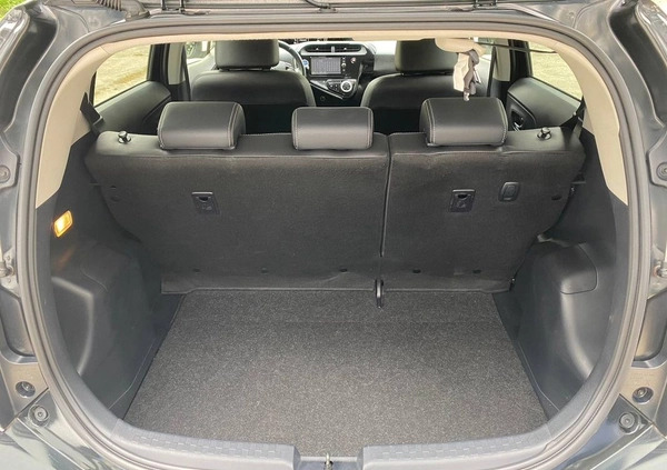 Toyota Prius cena 52999 przebieg: 69000, rok produkcji 2019 z Warszawa małe 562